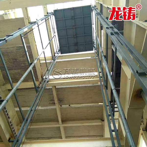 山東省青島市單軌式貨梯升降臺與附著式升降腳手架在濟南廠家的應用